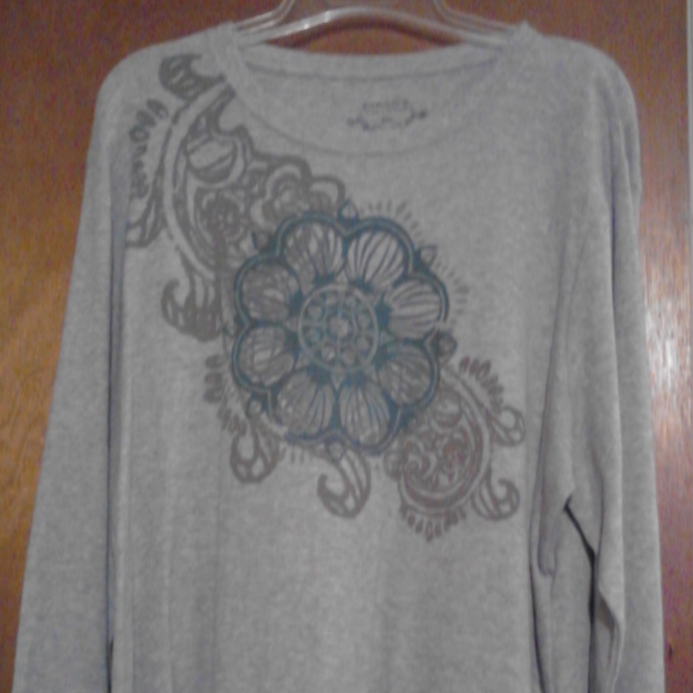 Sonoma Light Gray Long Sleeve Shirt/Petite XL - Picture 3 of 8